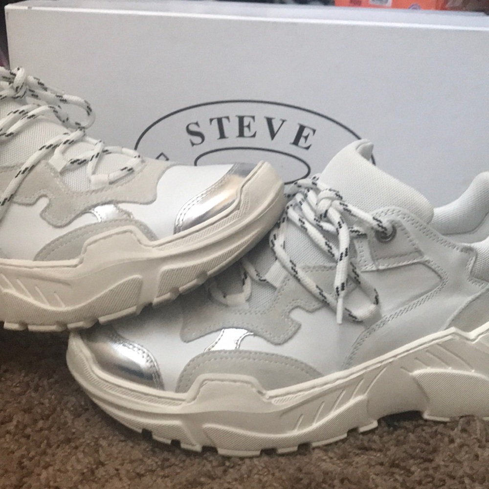 Steve Madden fashion sneakers